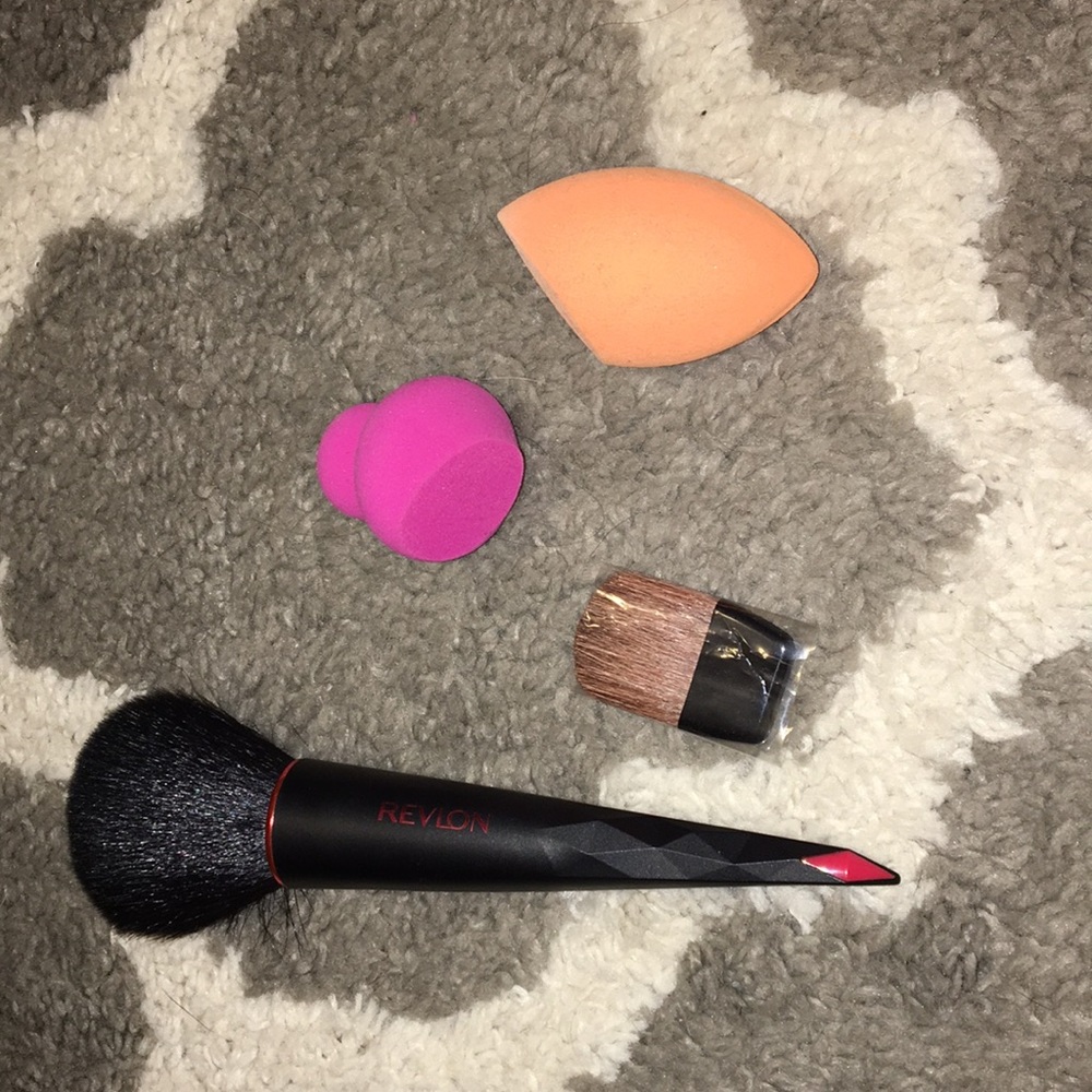 Makeup brush essentials